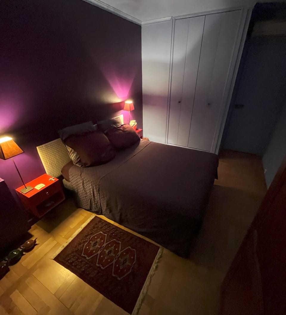 Chambre d'hôtes au calme Bed and Breakfast in Paris