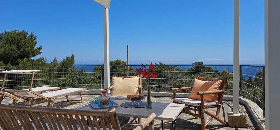 Living room, Sea view