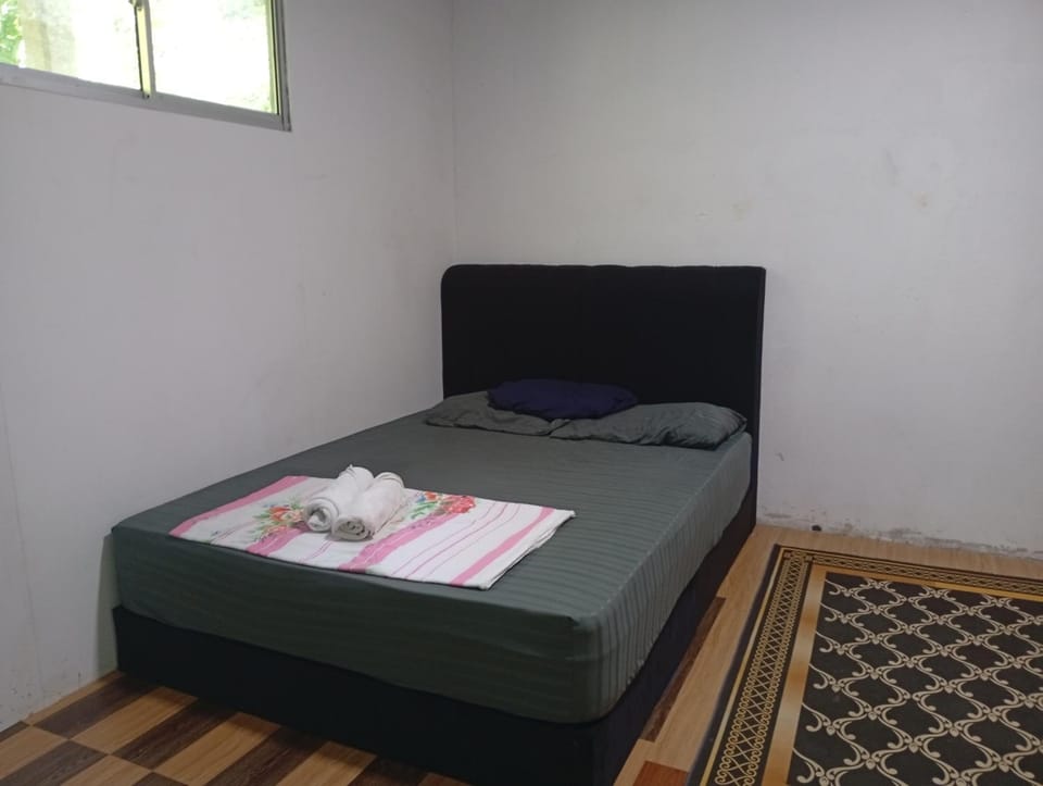 Guest House BB dengan Aircond dan Privasi Penuh Chalet in Terengganu, Malaysia