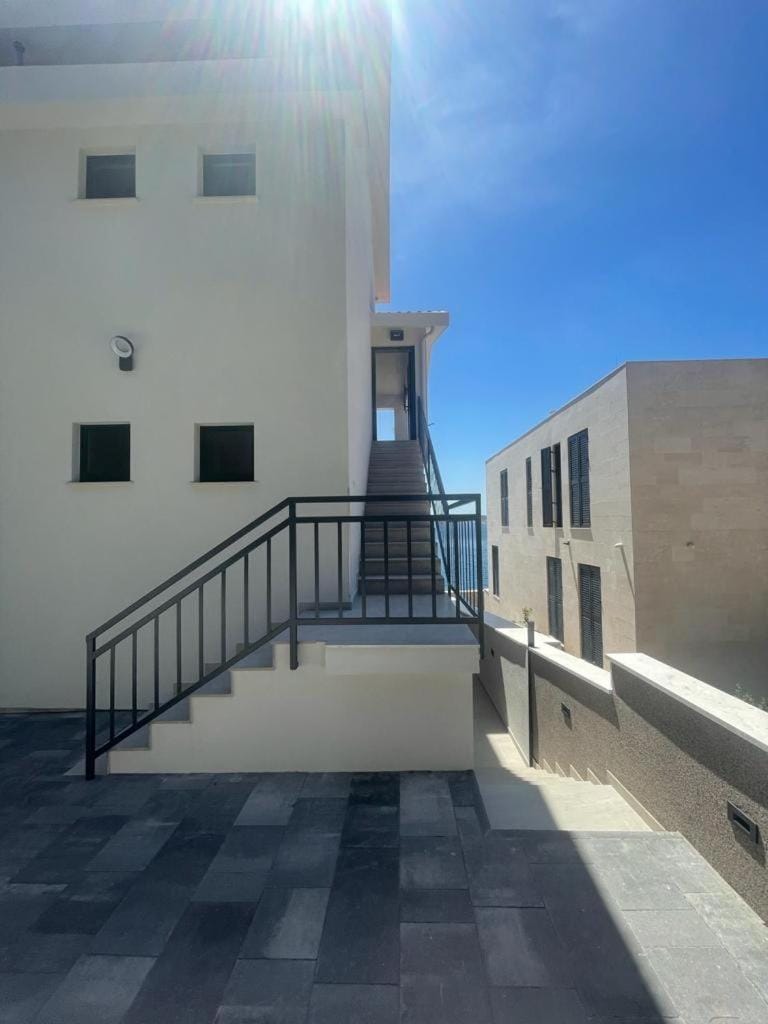 Property building, Day
