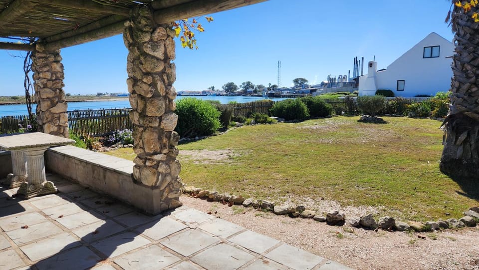 Patio, Garden view