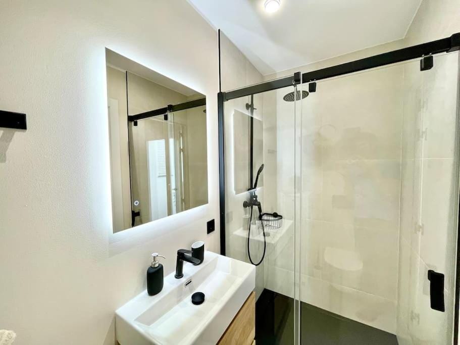 Modern Holiday Home & Panoramic Views House in Sitio de Calahonda