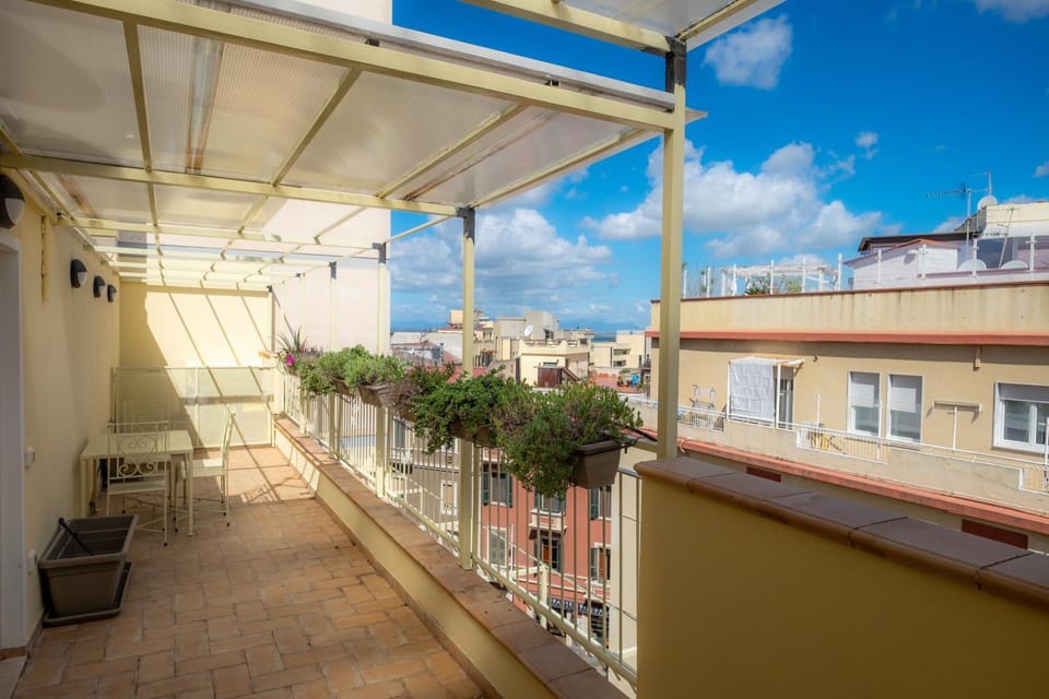 Floor plan, City view, Garden view