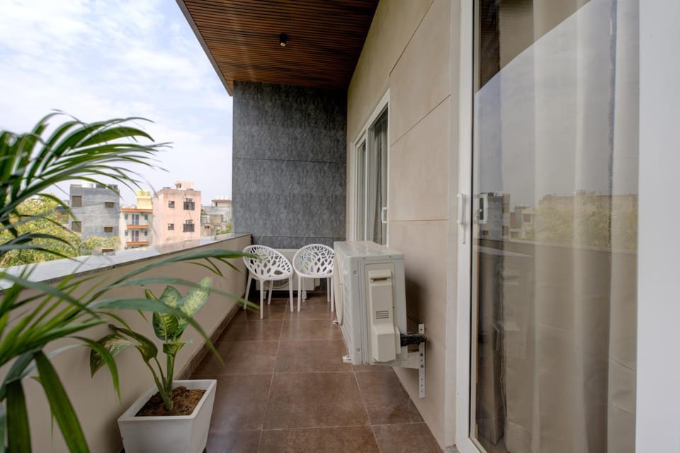 Patio, View (from property/room), Balcony/Terrace