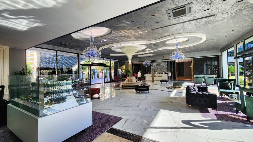 Lobby or reception, Seating area