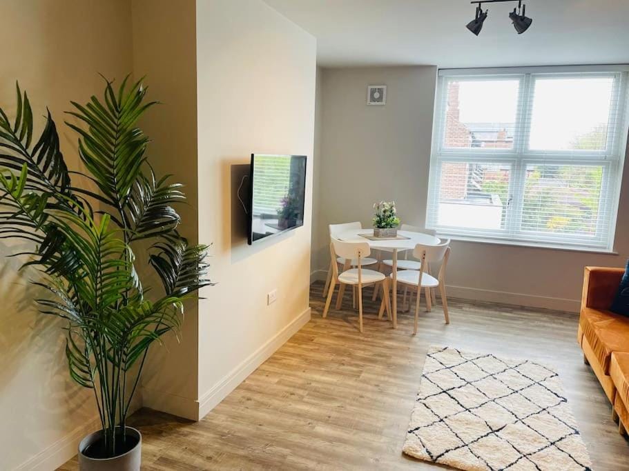 Brantwood Apartments - Apartment 2 Apartment in Manchester
