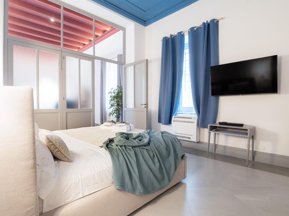 TV and multimedia, Bedroom