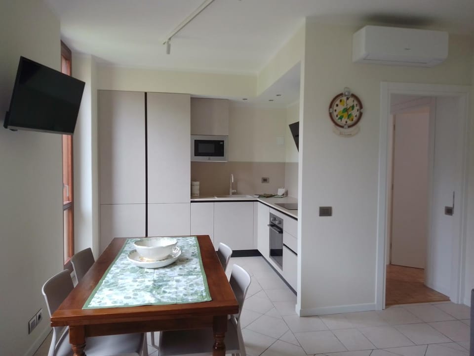 Casa Gabry Bouganville Apartment in Lake Garda