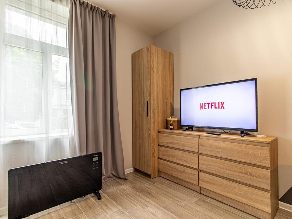 Stay Central: Urban Studio Gem Apartment in Sofia