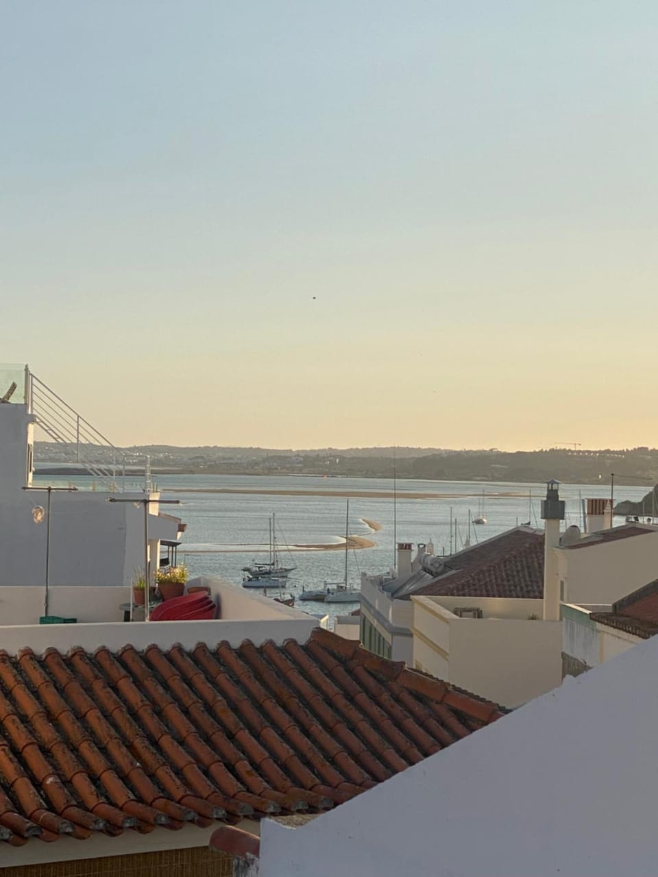Natural landscape, Balcony/Terrace, River view, Sea view