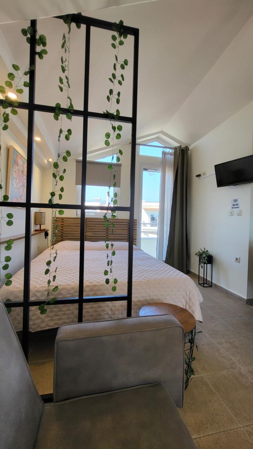 Vivere Terrace Seaside Kalamata Apartment in Messenia