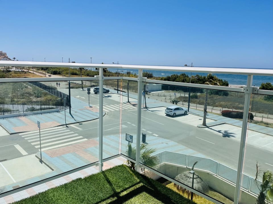 Dunas Beach con vistas al Mar en Torrox Costa Apartment in Axarquía