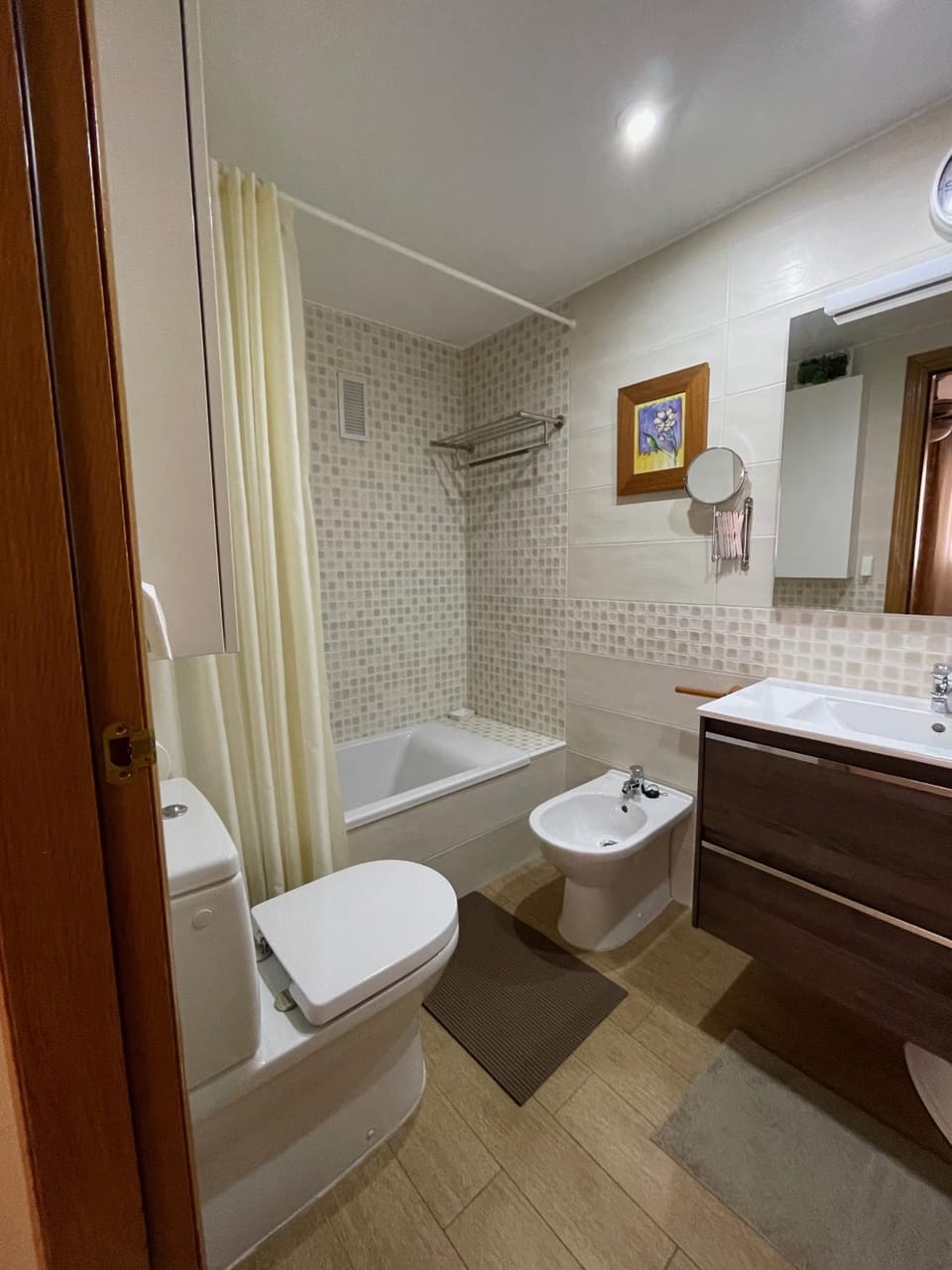 Shower, Toilet, Bathroom, Bath, bidet, towels