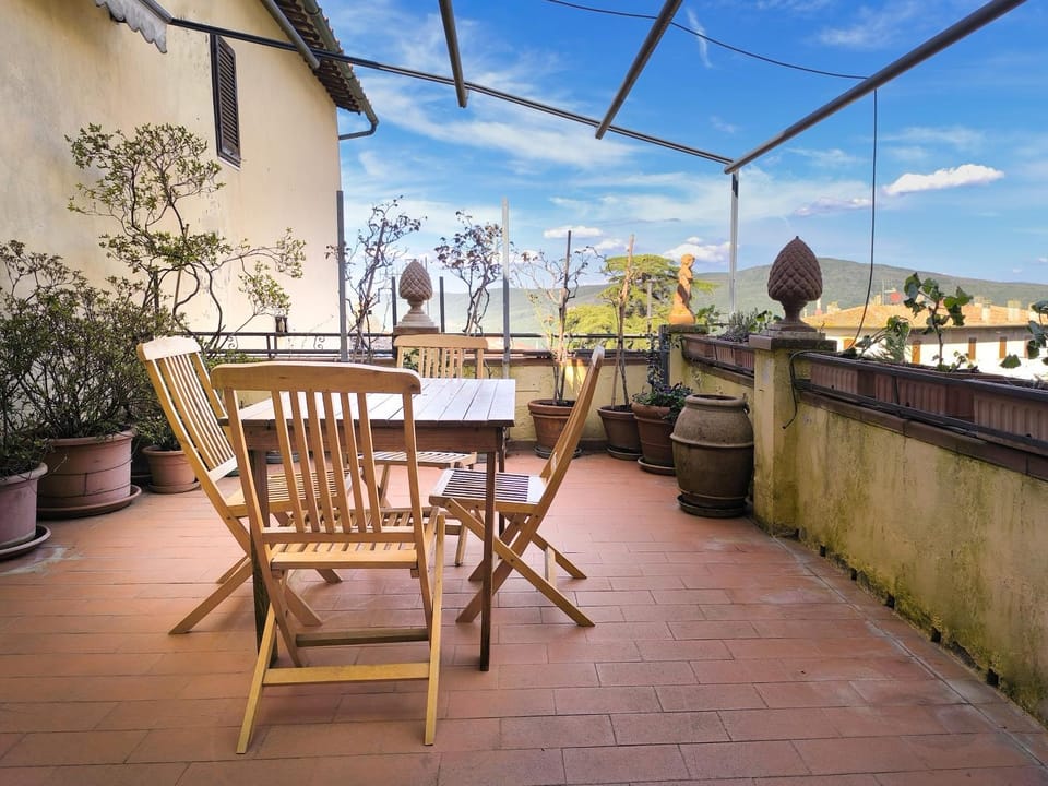 Balcony/Terrace, City view