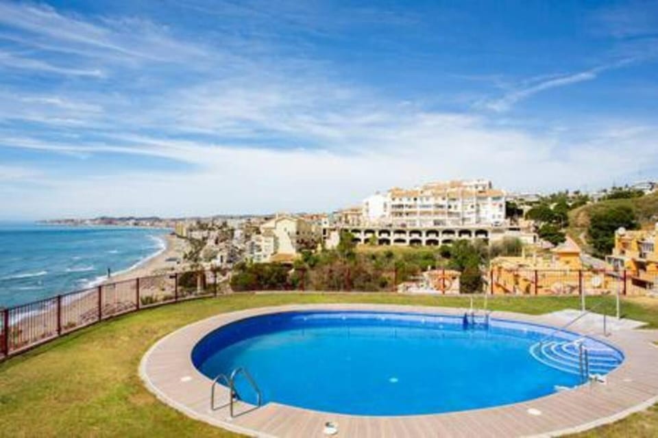 Panoramic Sea Views & Carvajal Beach & Restaurant Apartment in Costa del Sol