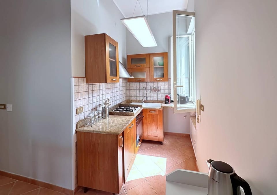 Kitchen or kitchenette, Dining area, minibar, pet friendly, stove