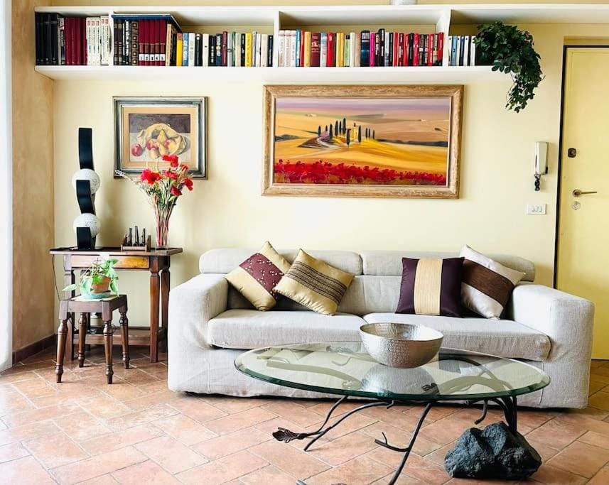 Library, Living room