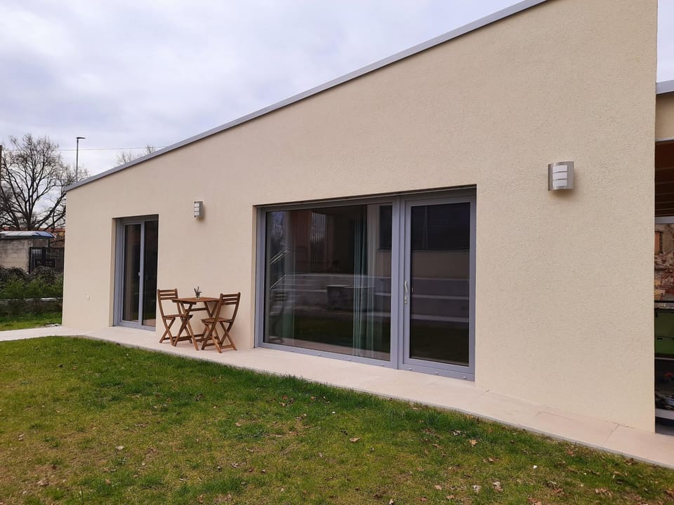 Property building, Balcony/Terrace