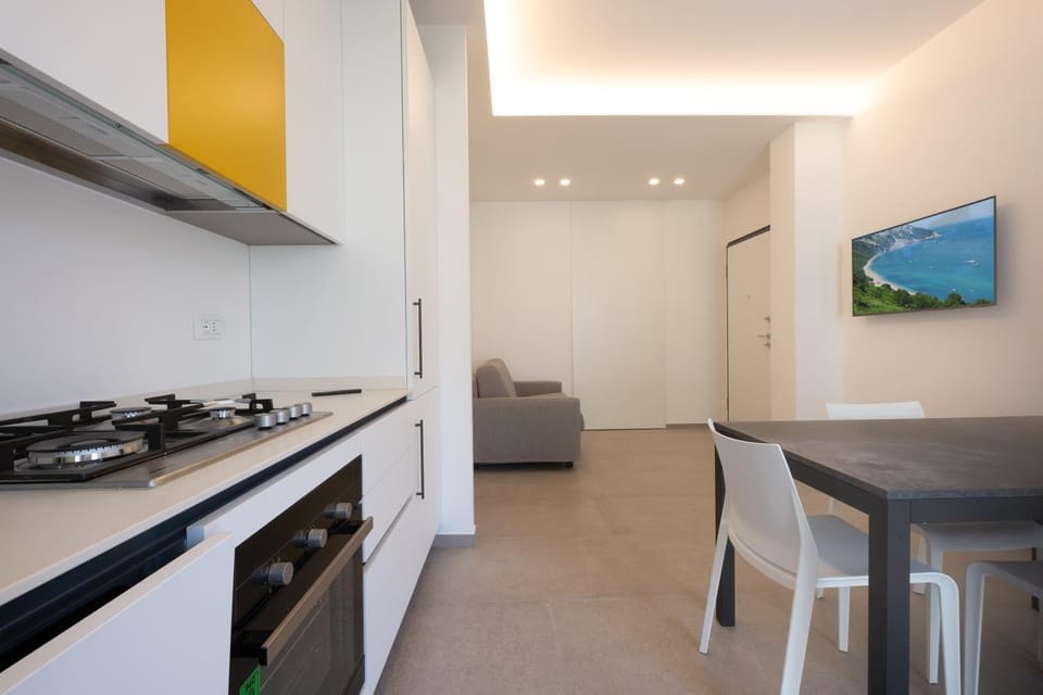 Living room, Dining area, kitchen