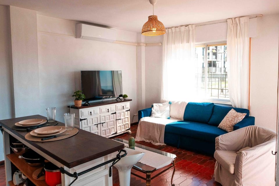 Communal lounge/ TV room, TV and multimedia, Seating area