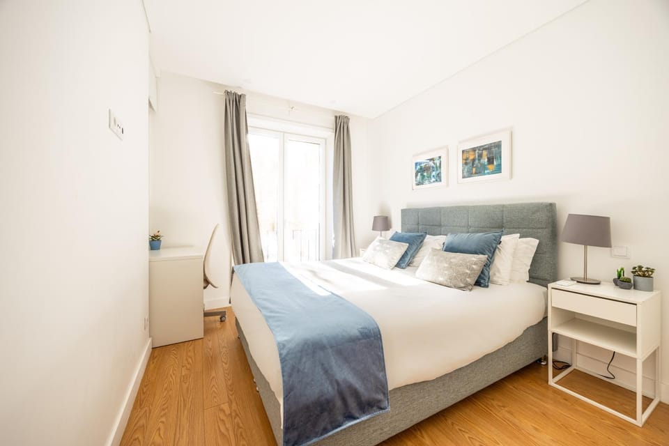 Stylish Almada Historic City apartment Apartment in Porto