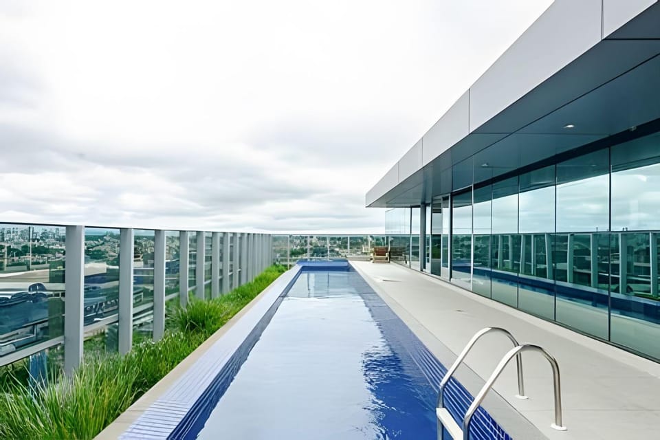 7th Avenue - Apartamentos UROOMS Apartment in Curitiba