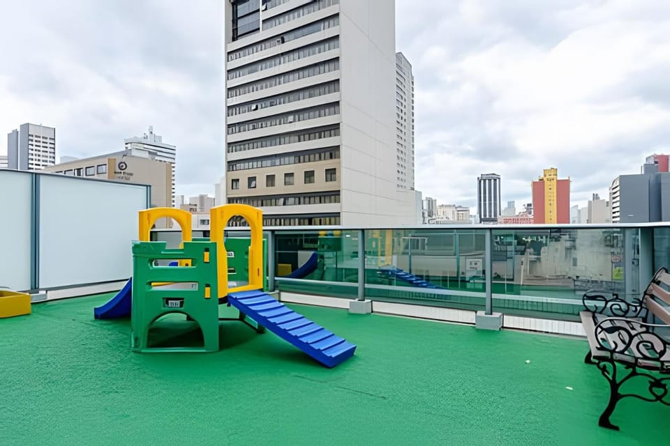 7th Avenue - Apartamentos UROOMS Apartment in Curitiba