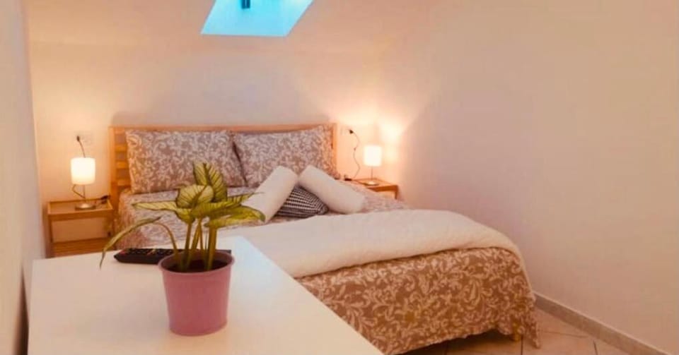 Bilocale mansardato zona Corso Buenos Aires MM1-MM2 Lippi 2 Apartment in Milan