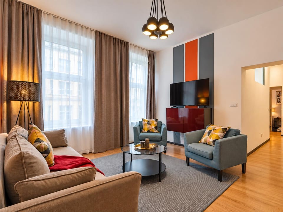 TV and multimedia, Living room, Seating area