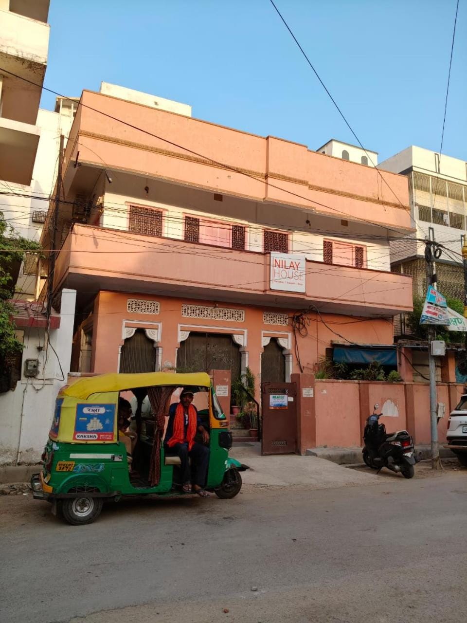 Property building, Location