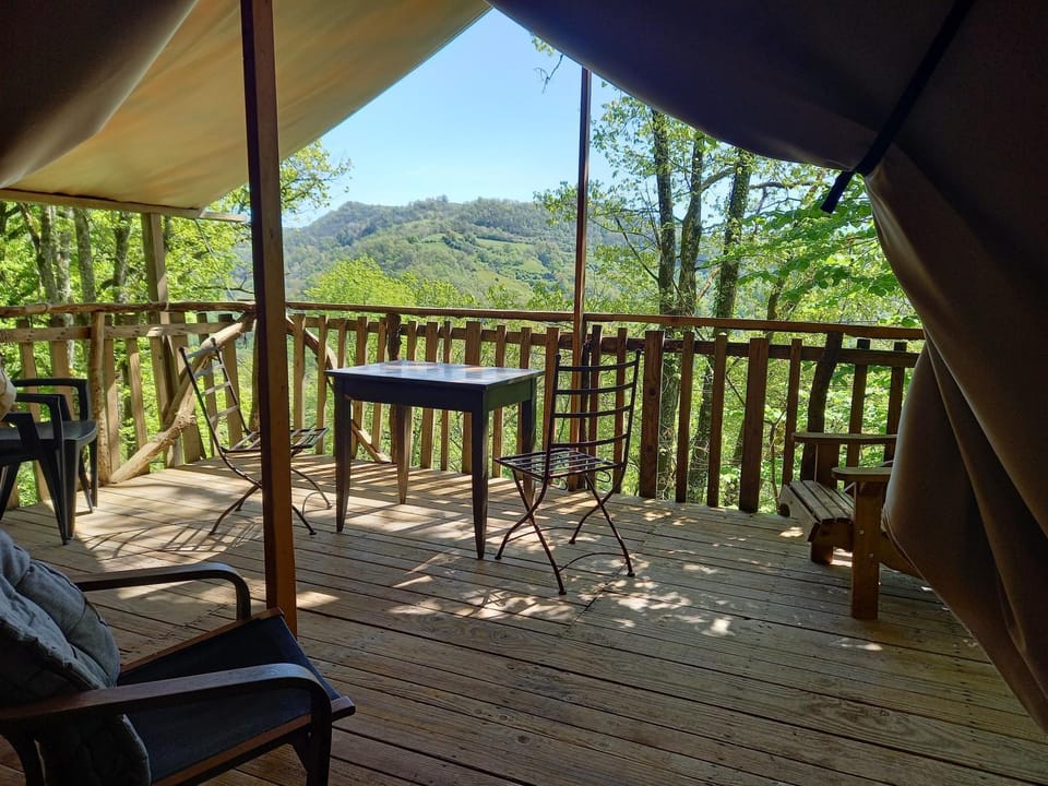 Camping Terre Rouge Luxury tent in Auvergne-Rhône-Alpes