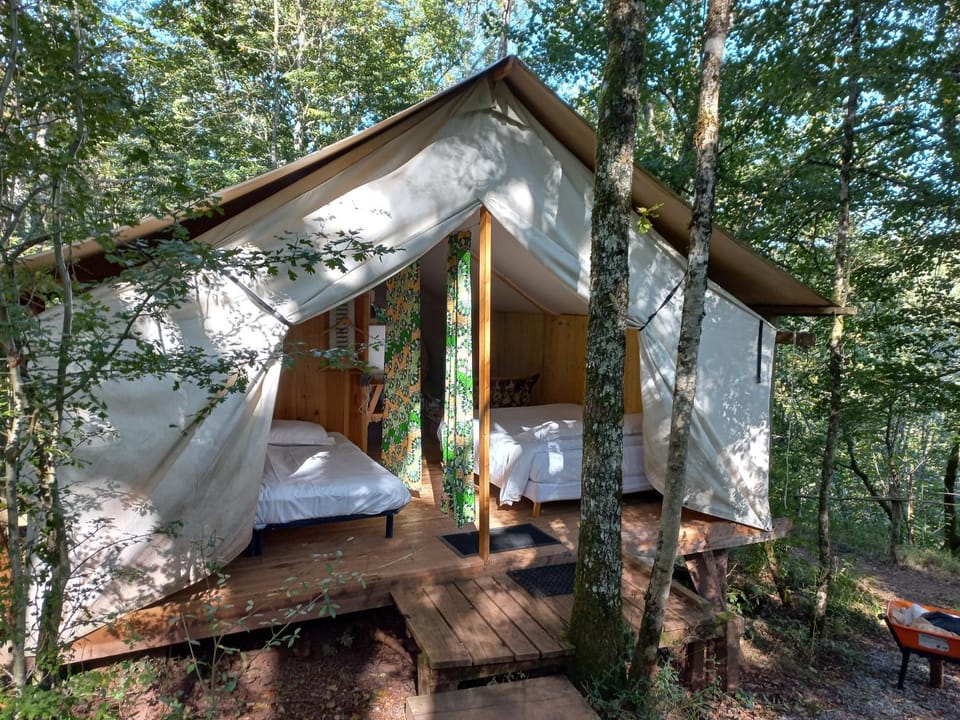 Camping Terre Rouge Luxury tent in Auvergne-Rhône-Alpes