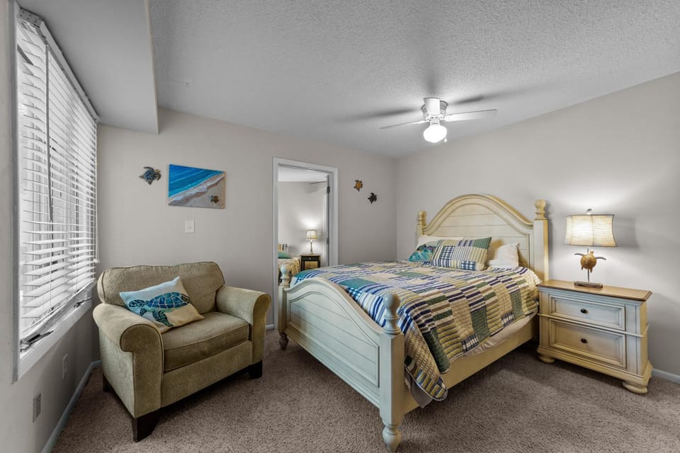 Triple Wave Rider - North End Virginia Beach - Close to beach access House in Virginia Beach
