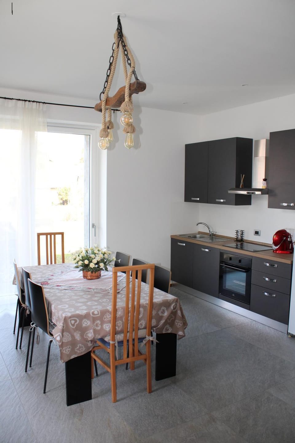 TV and multimedia, Dining area