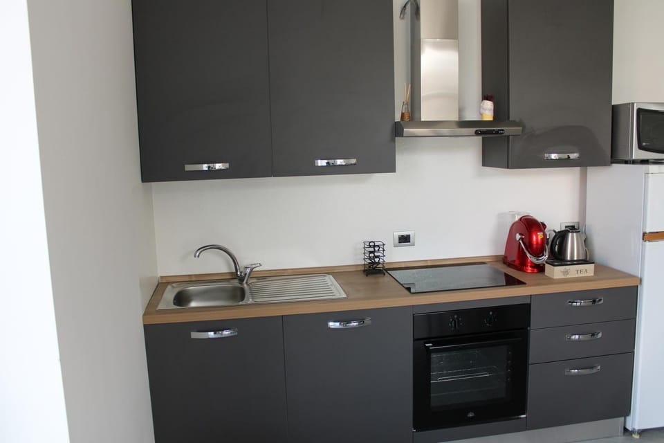 Kitchen or kitchenette, kitchen