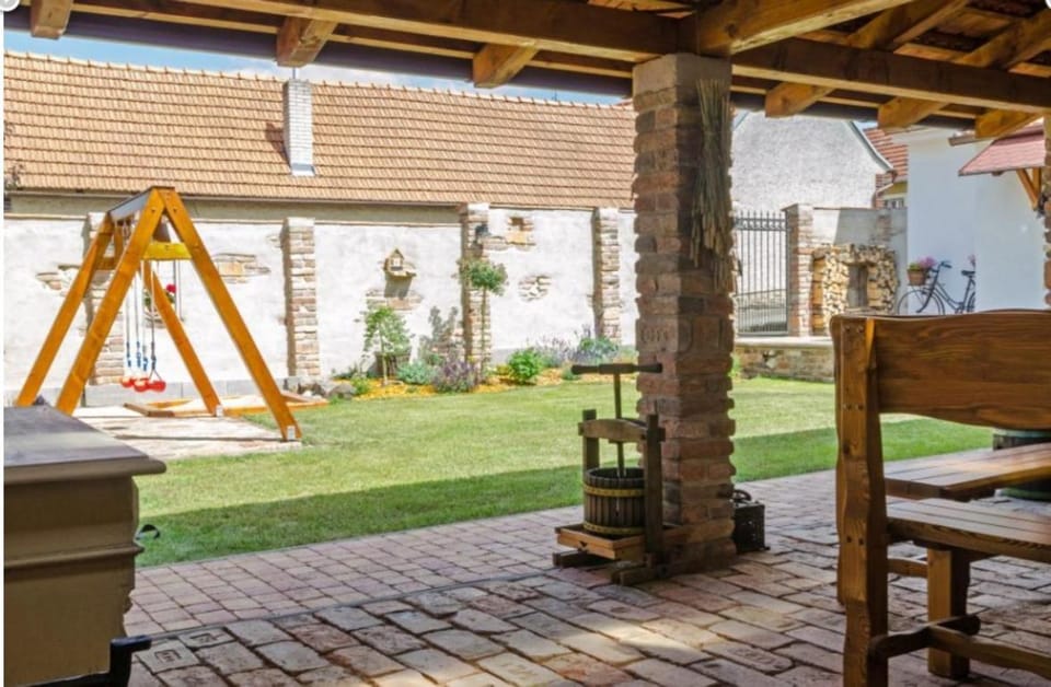Chalupa Hlohovec Apartment in South Moravian Region