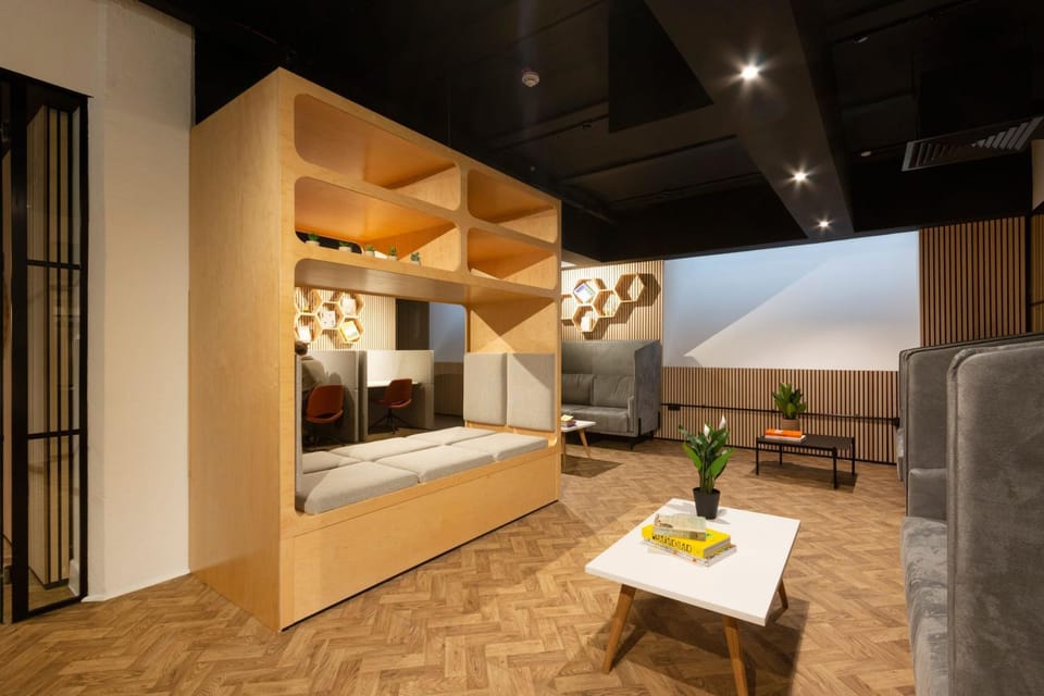 Communal lounge/ TV room