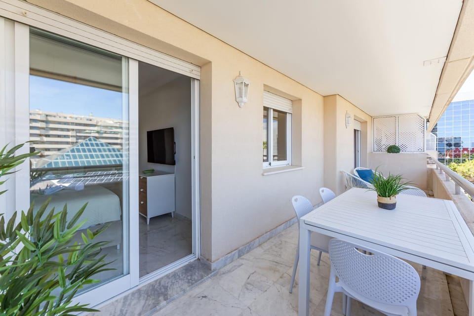 Balcony/Terrace, Balcony/Terrace, Seating area, Dining area