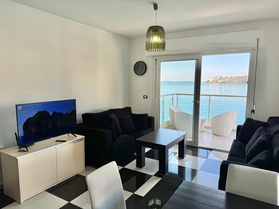 TV and multimedia, Living room, Sea view