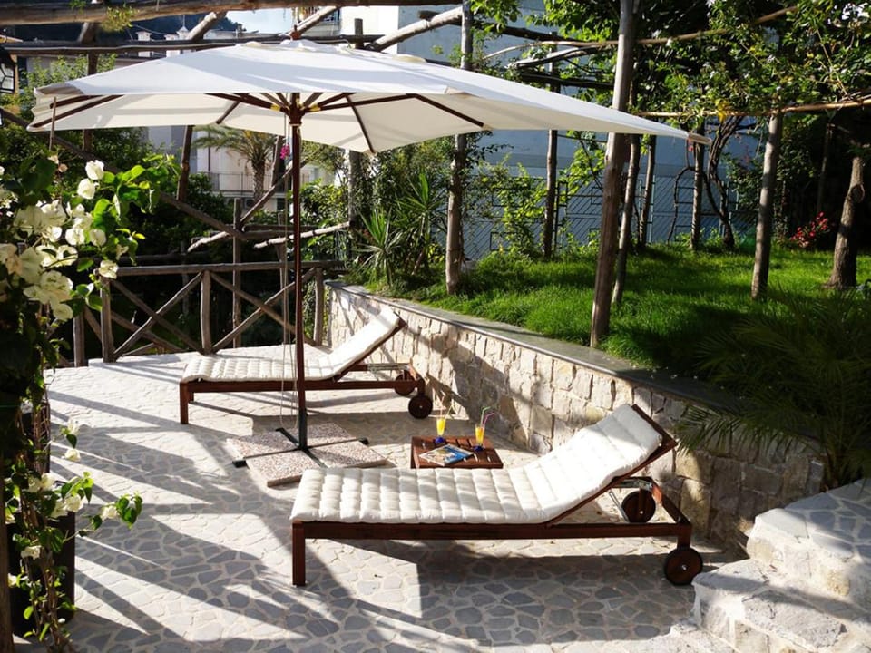Garden view, sunbed