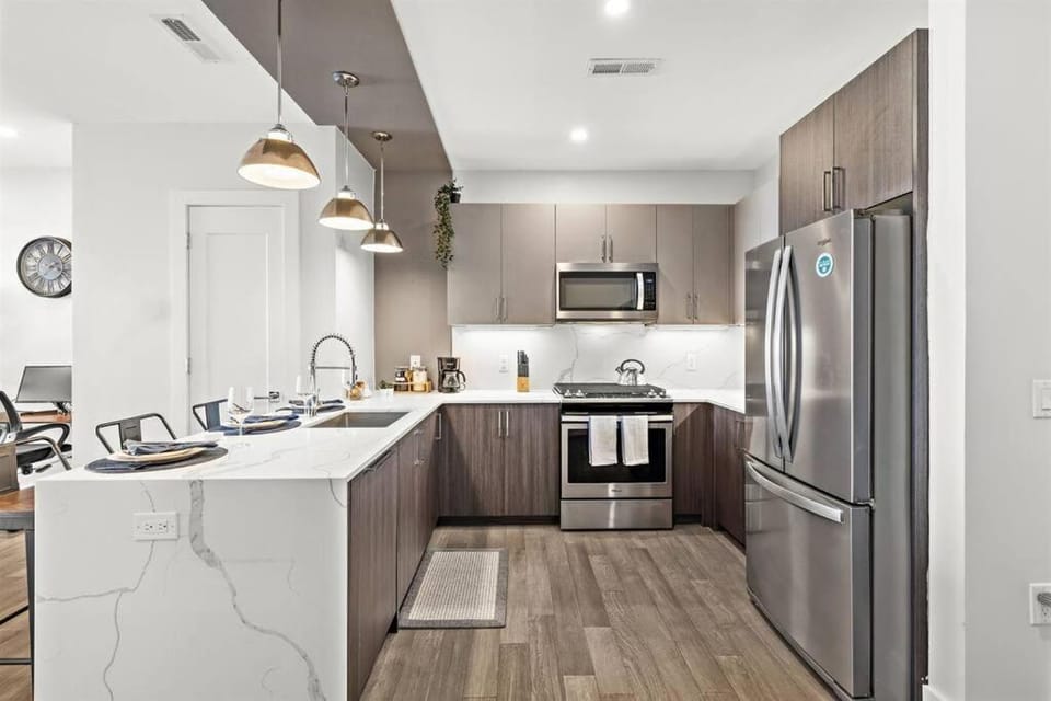Kitchen or kitchenette, oven, stove, toaster