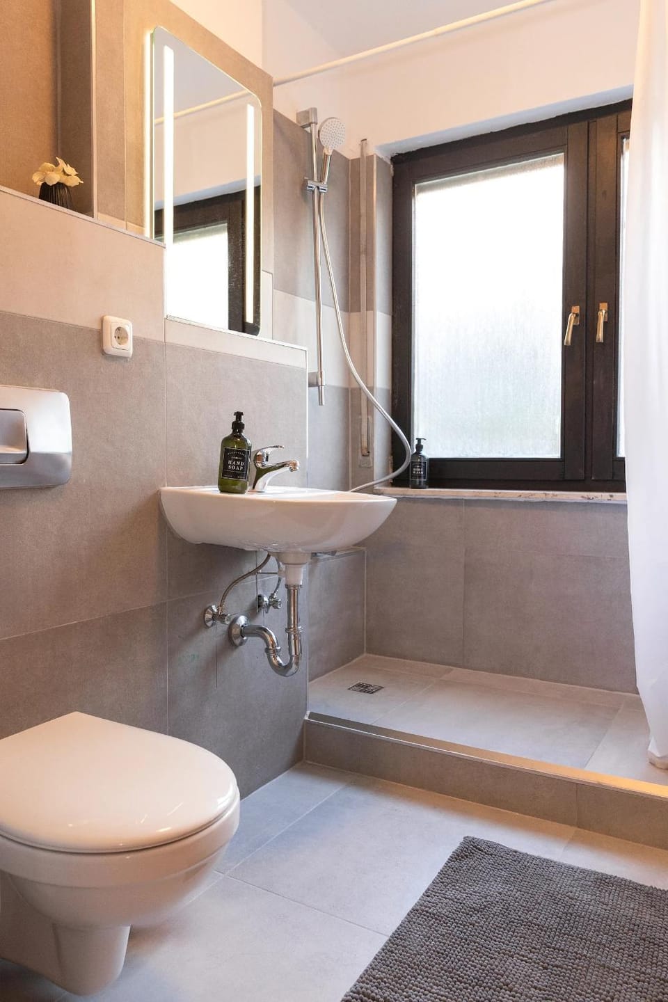 Apartmentsanlage mit Komfortwohnungen mit Küche,WLAN und kostenfreien Parkplätzen Apartment in Wiesbaden