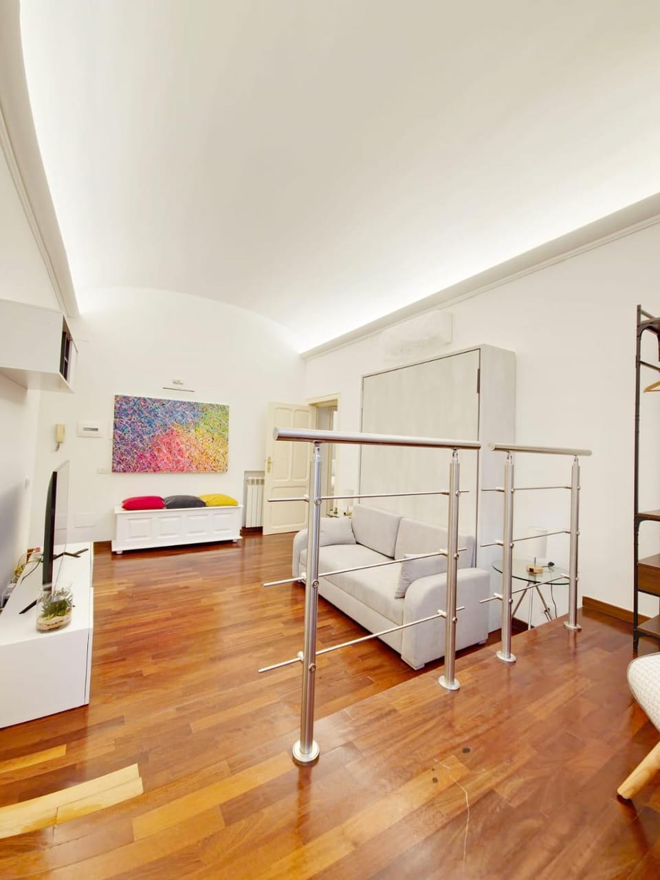 Bed, Living room, Photo of the whole room, Seating area, Bedroom