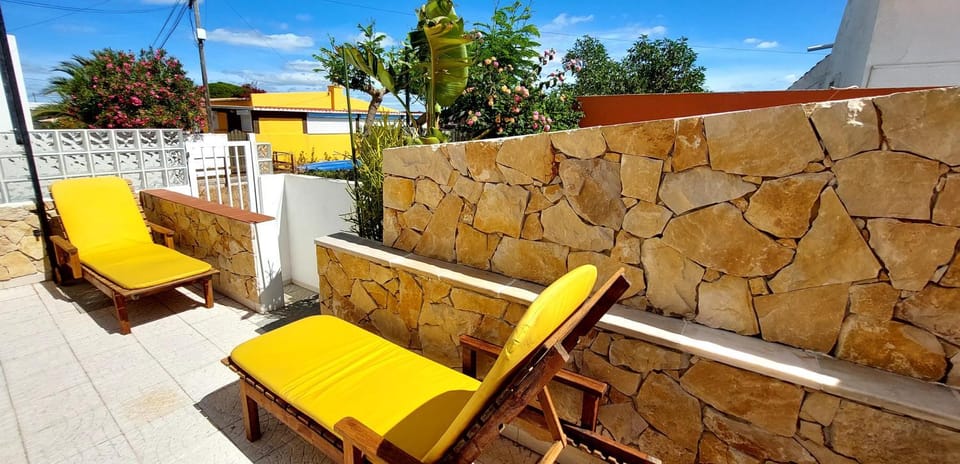 Balcony/Terrace, sunbed