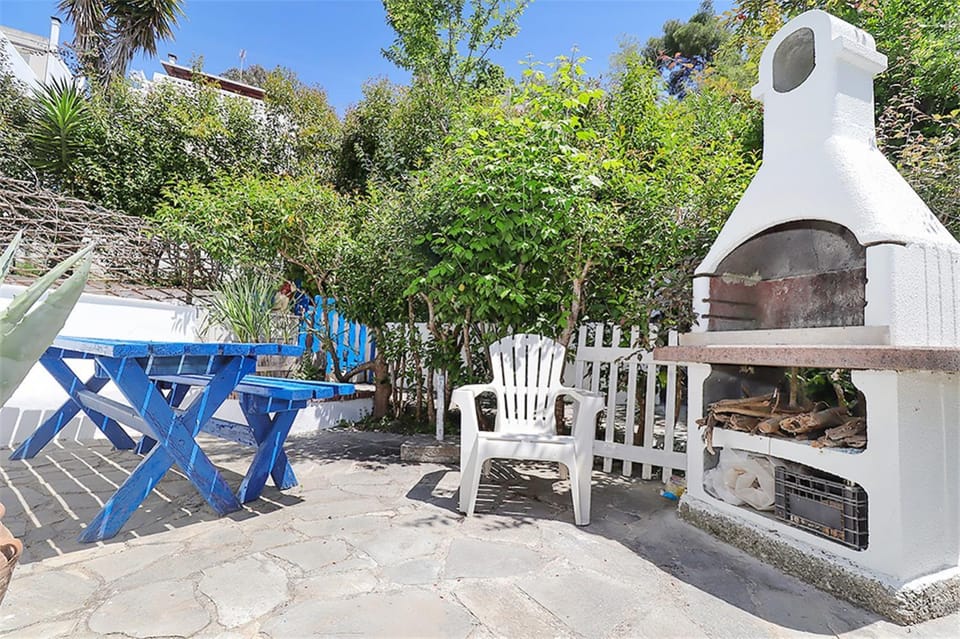 Garden, Garden, Dining area, Garden view