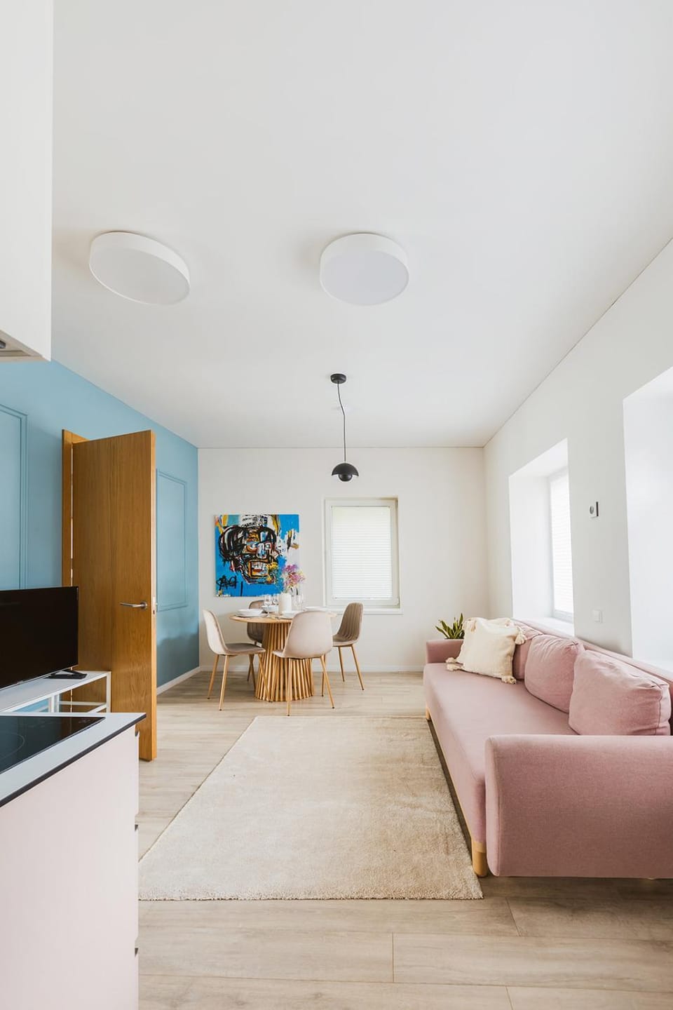 Communal lounge/ TV room, TV and multimedia, Kitchen or kitchenette, Living room, Seating area, Dining area, Evening entertainment