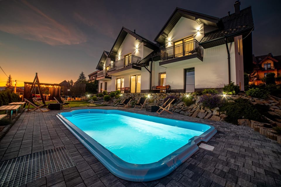 Property building, Swimming pool, Swimming pool