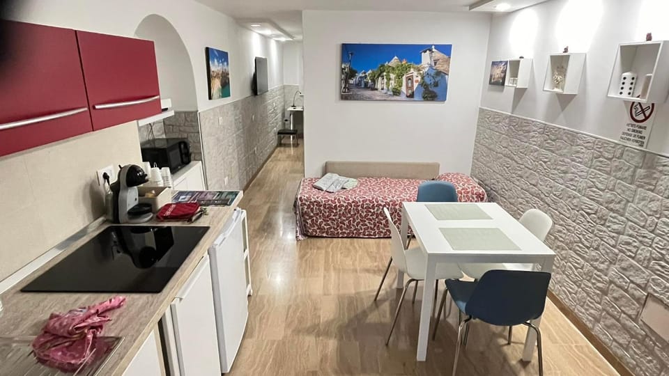 Bed, Breakfast, kitchen