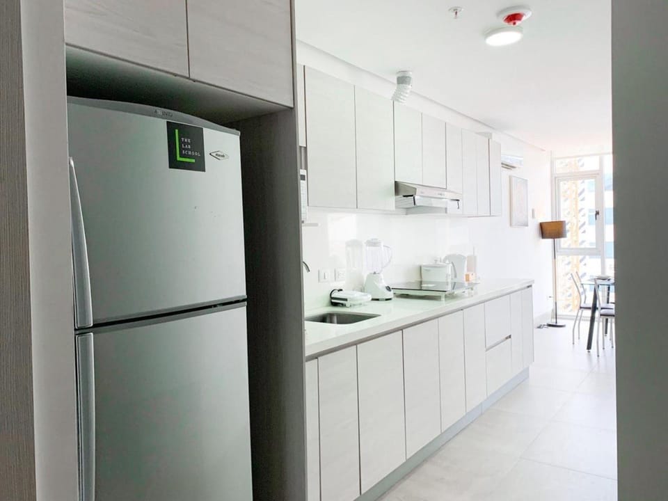 Kitchen or kitchenette, City view, stove