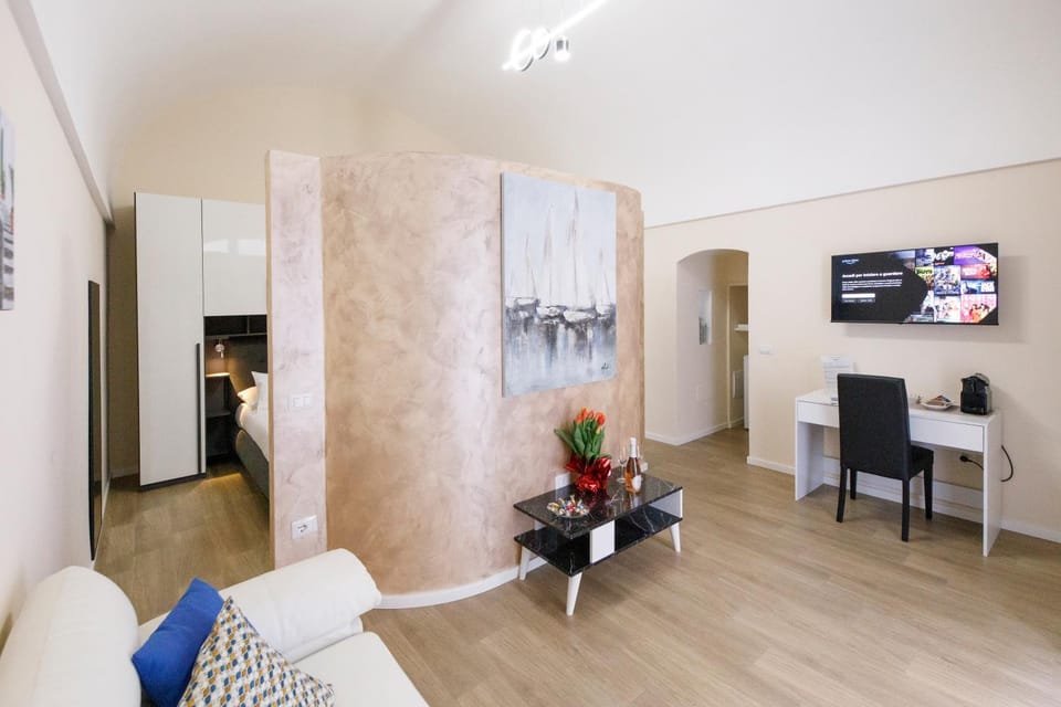 Communal lounge/ TV room, Internal: Not applicable to any particular room